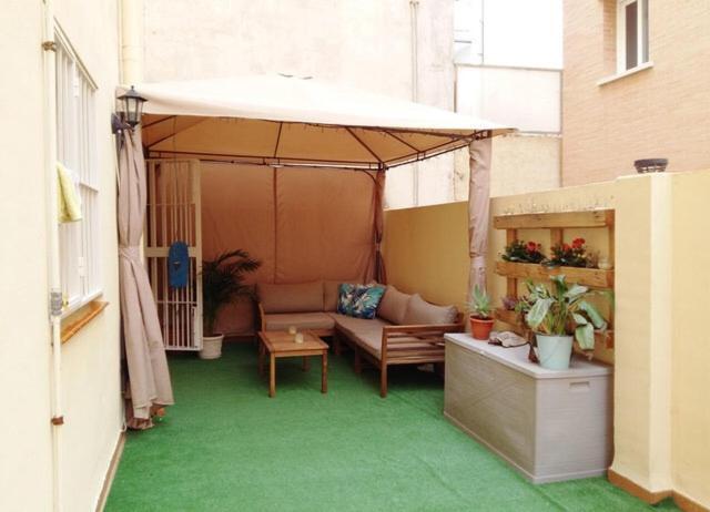 Málaga Habitación en Apartamento Carlos Haya Apartamento Exterior foto